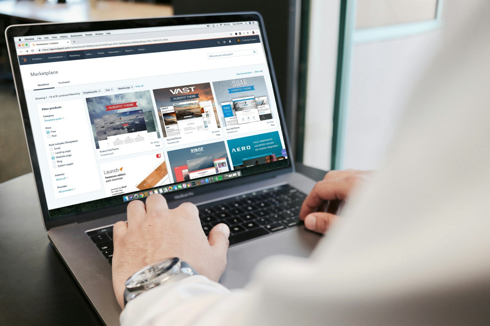 Samsung Laptop – List of all Unique Features of the Brand in India