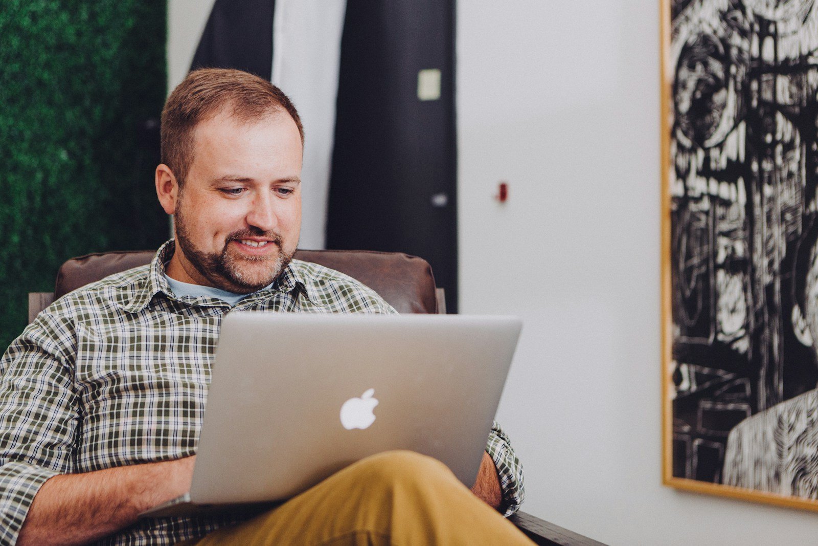 Mcafee vs Norton – Which has Best Features for You?